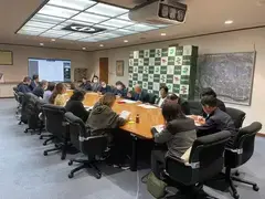 ブランチパーク守谷運営会議で話し合う参加者の様子1