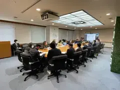 ブランチパーク守谷運営会議で話し合う参加者の様子2