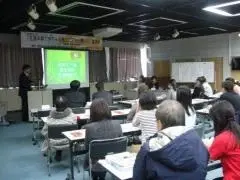 写真：講演会の様子