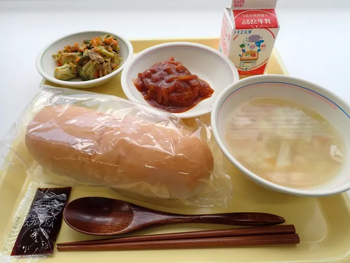 写真：6月4日（火曜）給食