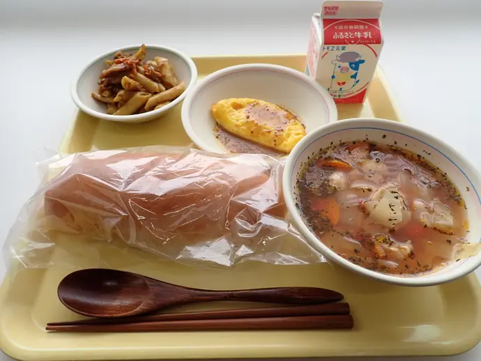 写真：6月25日（火曜）給食