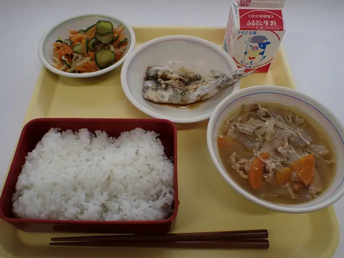 写真：6月18日（火曜）給食