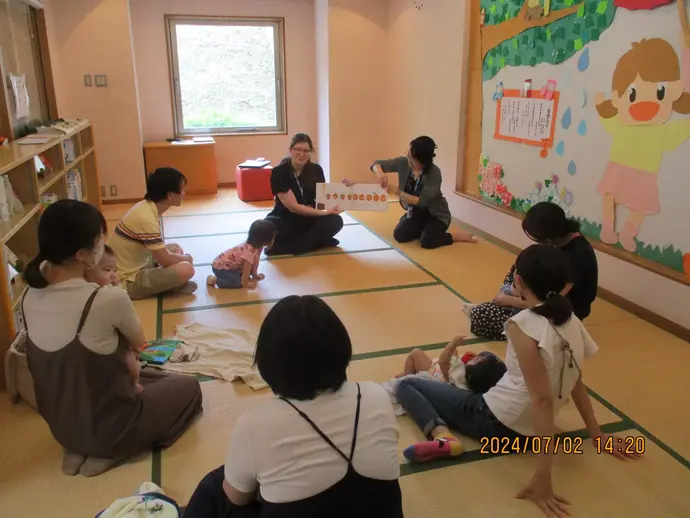 はらぺこあおむしの読み聞かせ