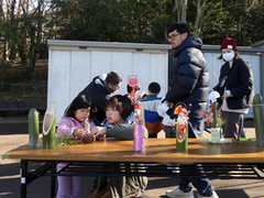 写真：親子作成風景