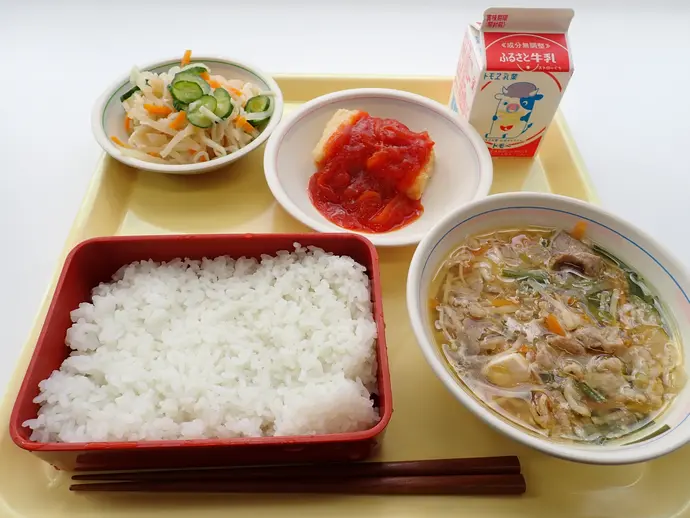 写真：8月27日（火曜）給食