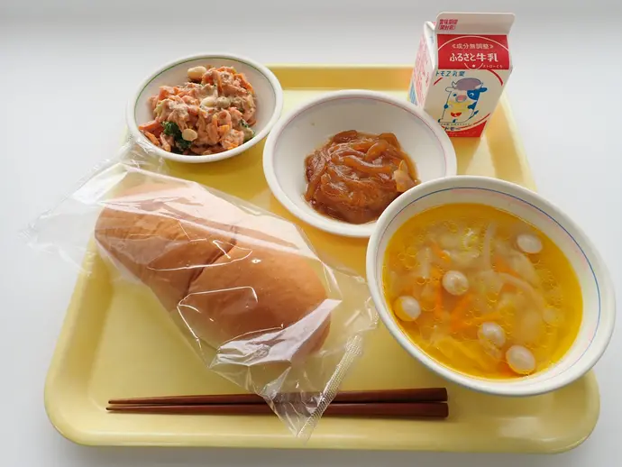 写真：10月1日（火曜）給食