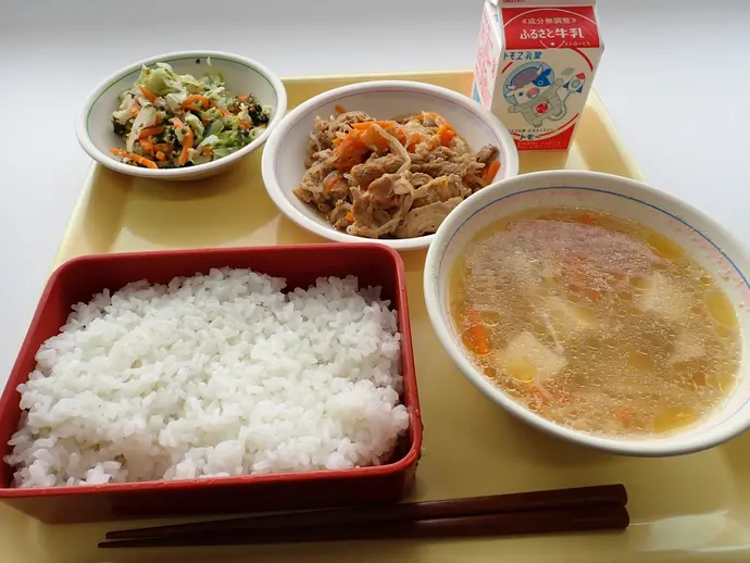 写真：10月24日（木曜）給食