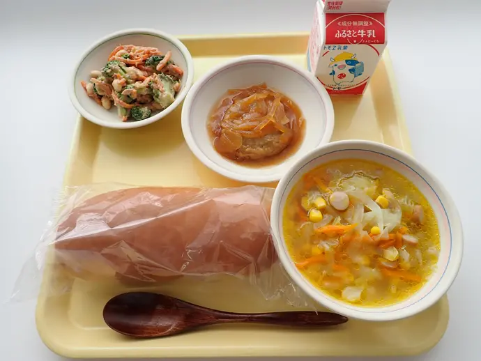 写真：10月4日（金曜）給食