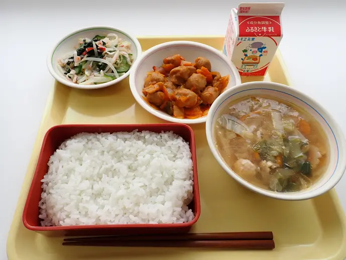 写真：10月3日（木曜）給食