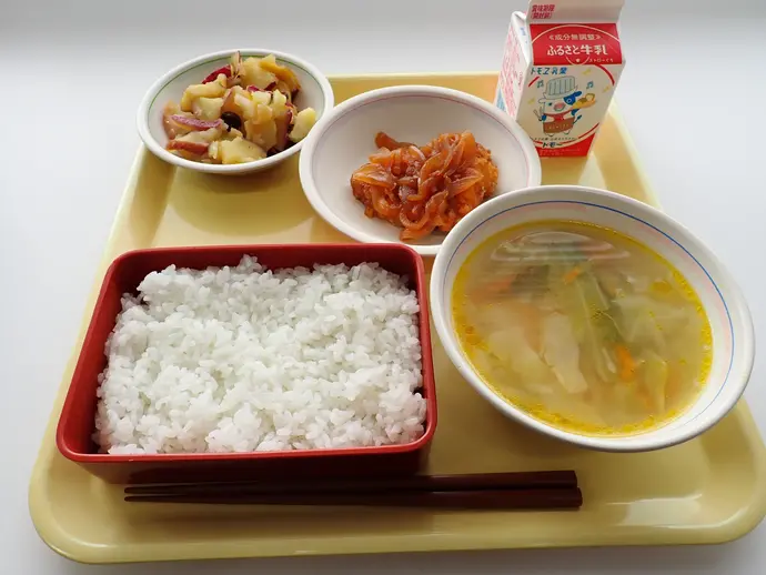 写真：10月24日（木曜）給食