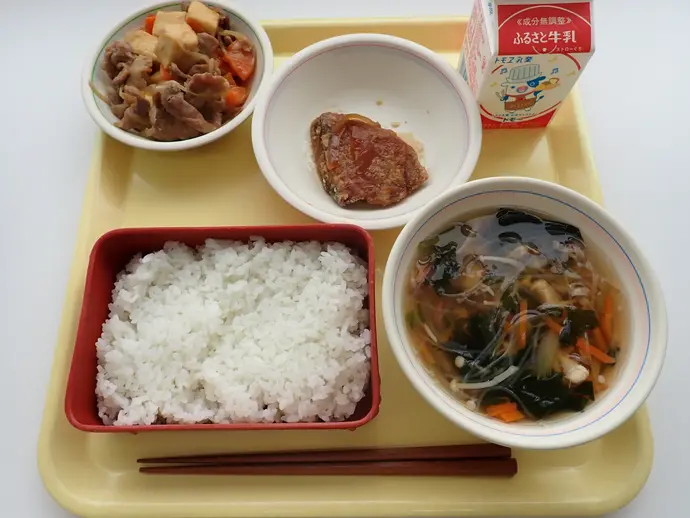 写真：10月29日（火曜）給食