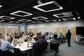 基調提案の様子（2）