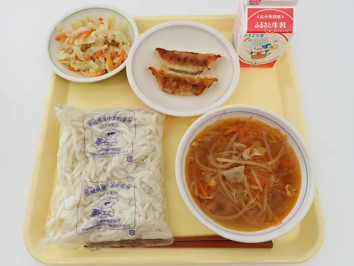 写真：11月8日（金曜）給食