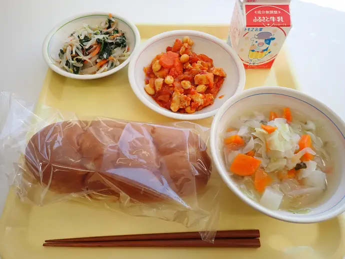 写真：11月19日（火曜）給食