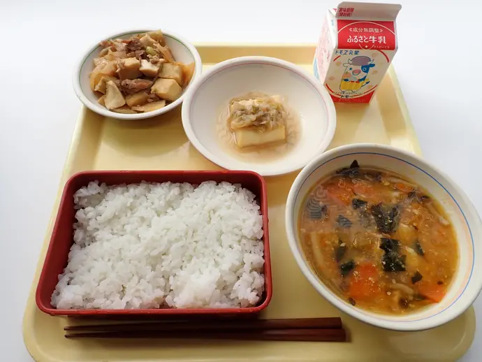 写真:11月12日（火曜）給食