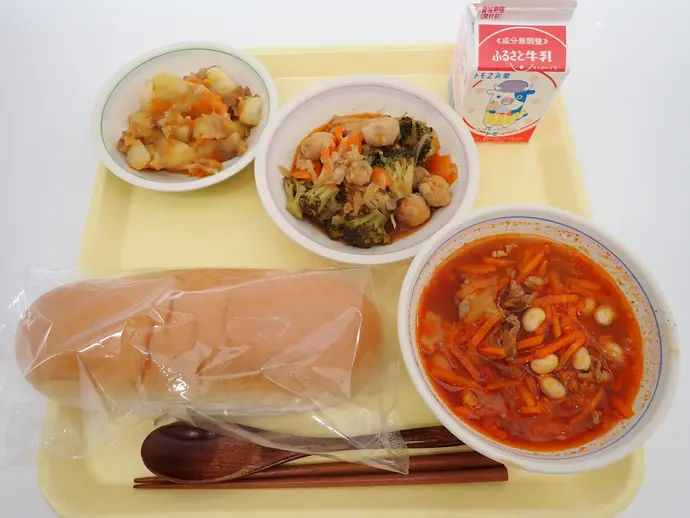 写真：11月29日（金曜）給食