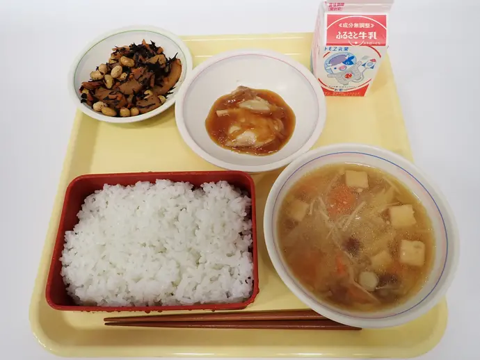 写真：11月7日（木曜）給食
