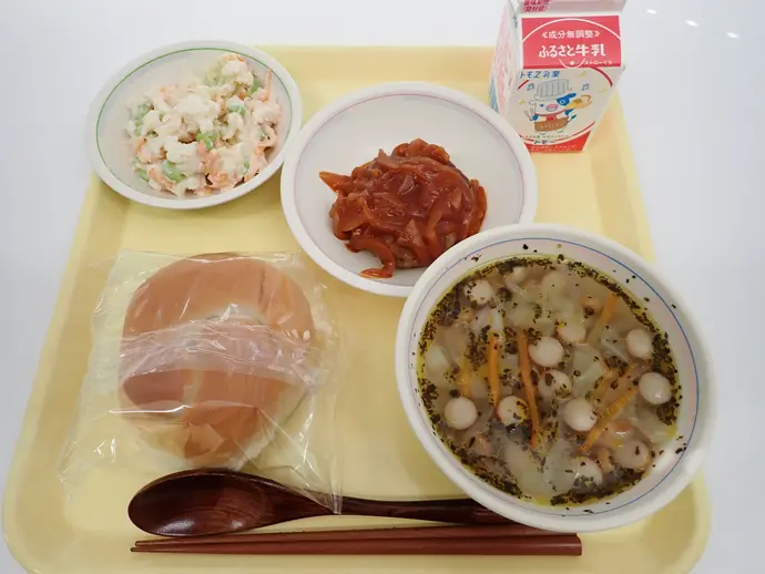 写真：11月13日（水曜）給食