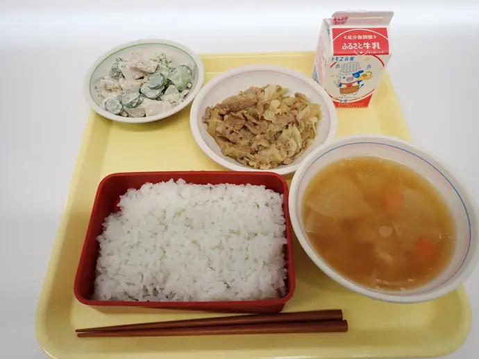 写真：11月14日（木曜）給食