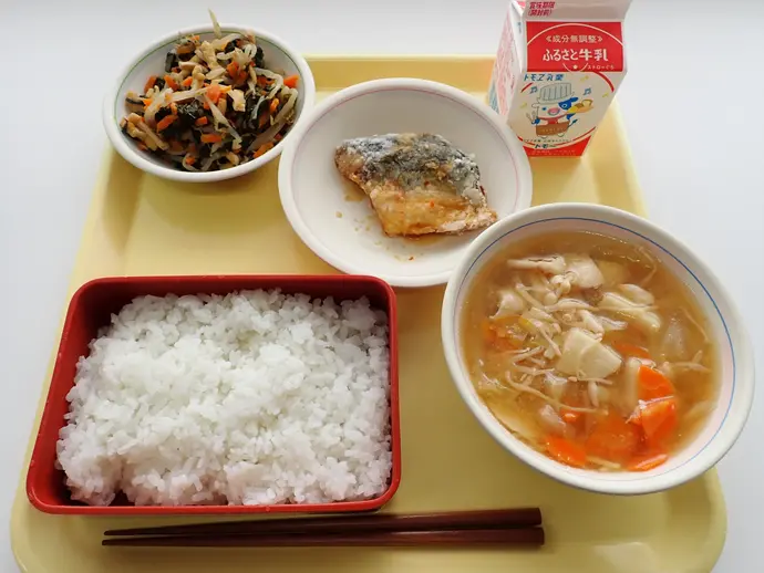 写真：11月21日（木曜）給食