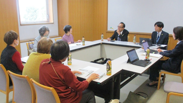 新人職員研修をする松丸市長