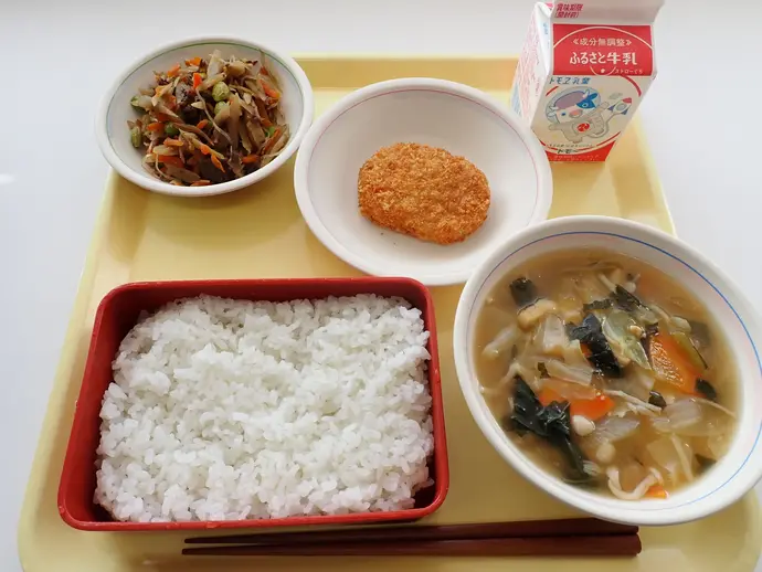 写真：12月5日（木曜）給食