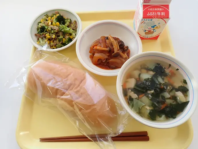 写真：12月17日（火曜）給食