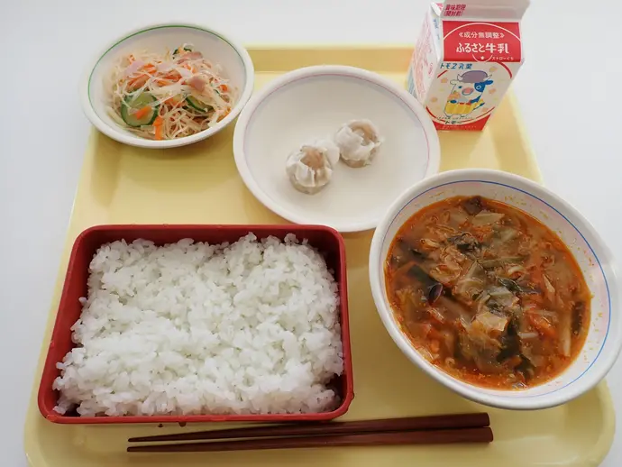 写真：12月10日（火曜）給食