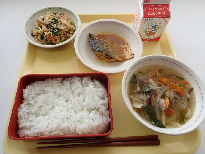 写真：12月5日（木曜）給食