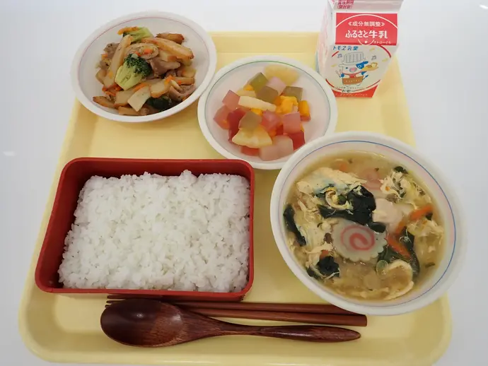 写真：12月9日（月曜）給食