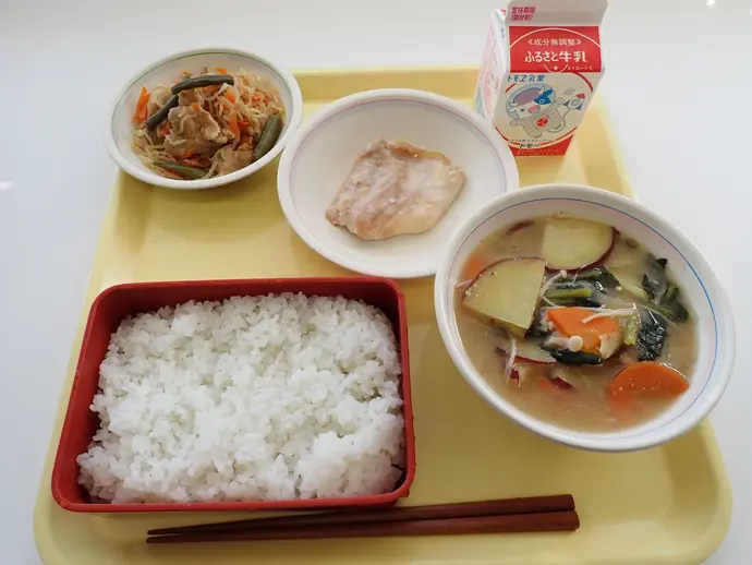 写真：12月12日（木曜）給食