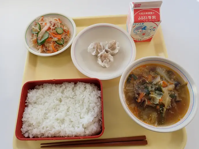 写真：12月17日（火曜）給食