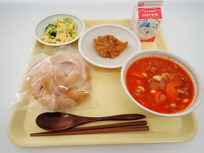 写真：3月6日（木曜）給食