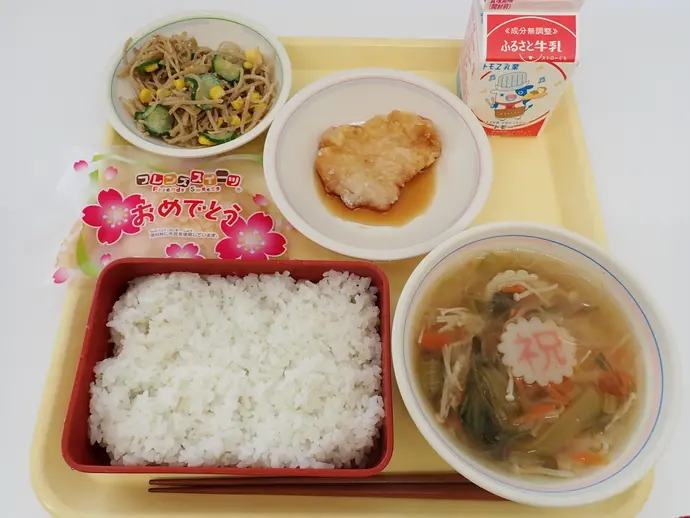 写真：3月10日（月曜）給食