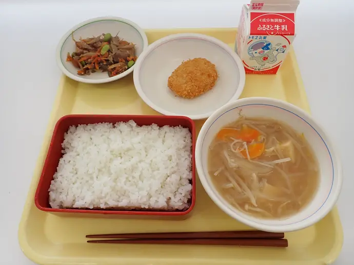 写真：4月8日（水曜）給食