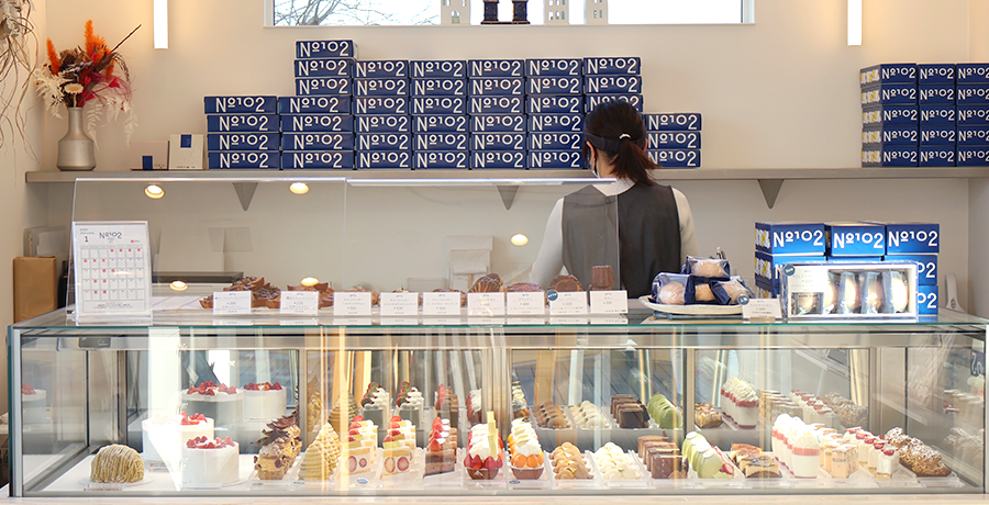 N °102 ヌメロサンドゥ店内の写真