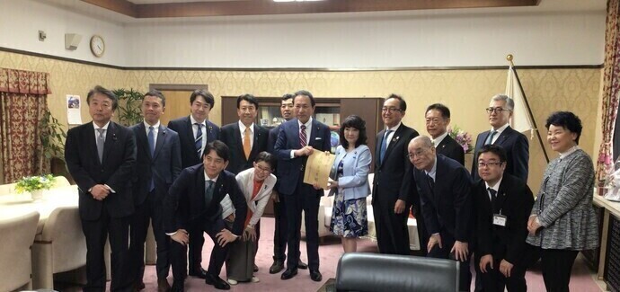 片山財務大臣要請時の写真
