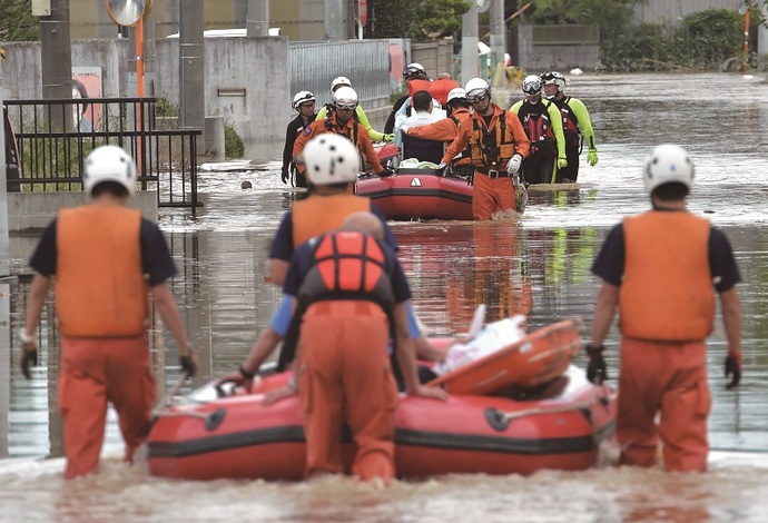 写真：決壊当時の常総市内の様子