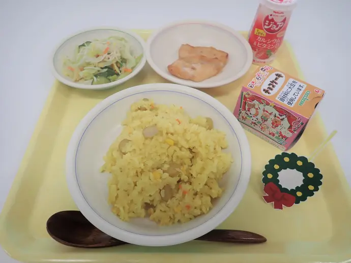 写真：12月24日（火曜）給食