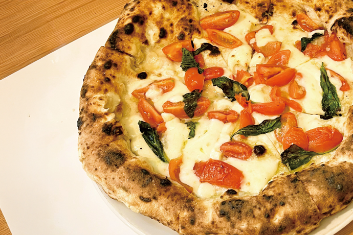 IL NESSOさんのピザ